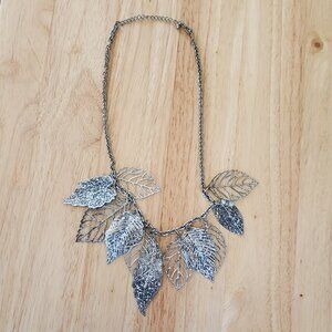 Etsy Vintage Silvertone Gunmetal Loose Leaf Necklace